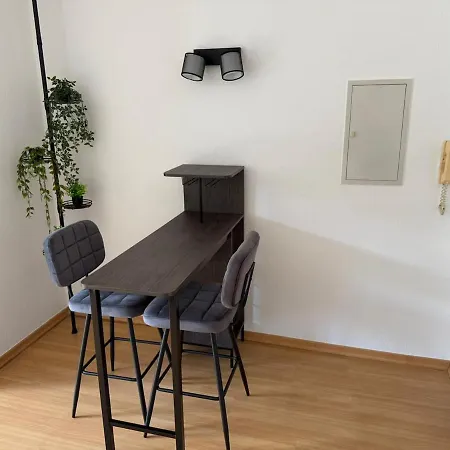 10407 Mit Balkon Apartamento *