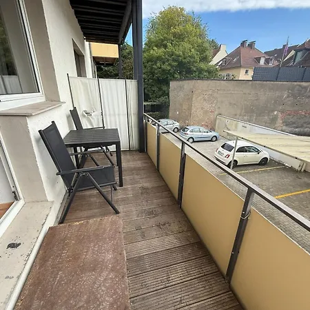 10407 Mit Balkon Apartamento *